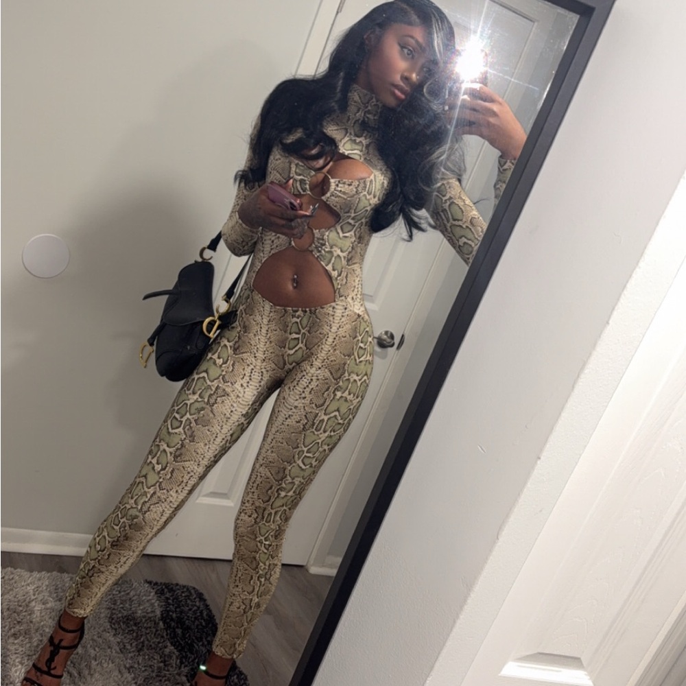 Stylish Snake Print Jumpsuit